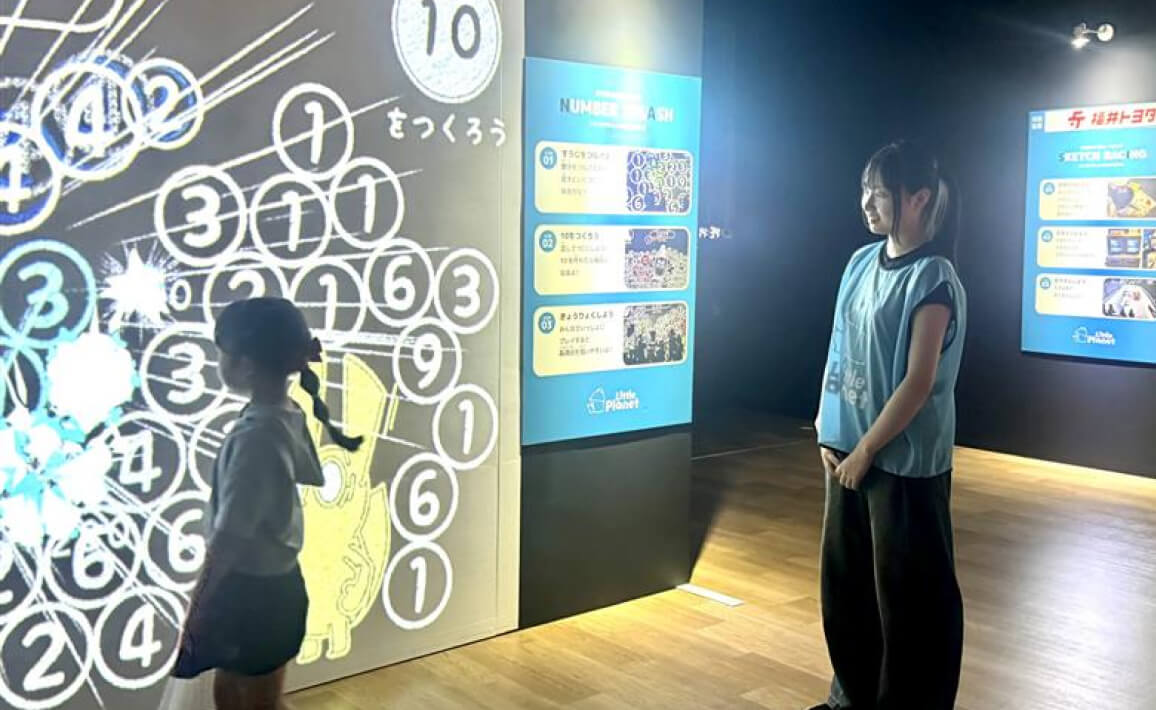 福井市内イベントでの丸岡高校生徒の就労体験の様子